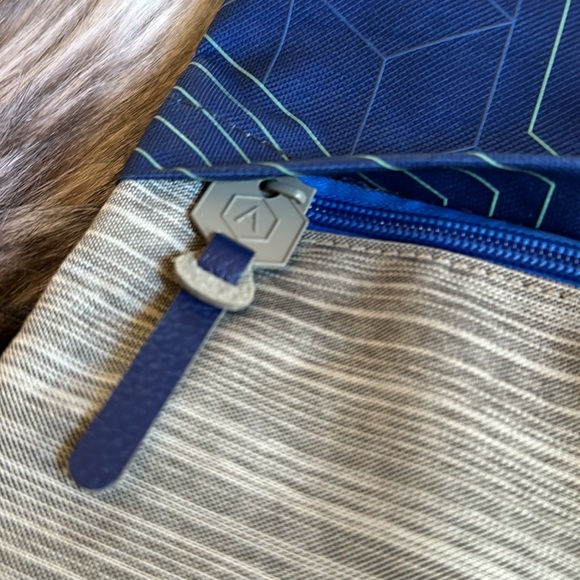 ASEA *NEW* Tote Bag - Picture 5 of 16